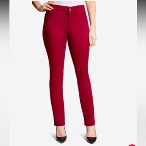 🌺 Pretty Bandalino Red Jeans 🌺